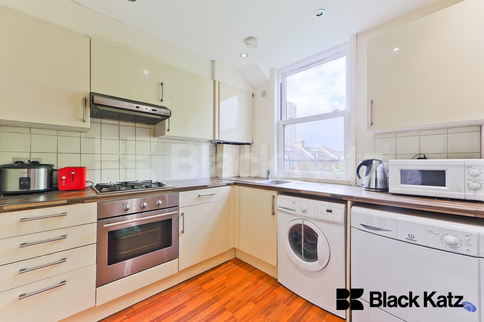 Victorian Conversion arranged over three floors with two bathrooms Stockwell Green, Stockwell